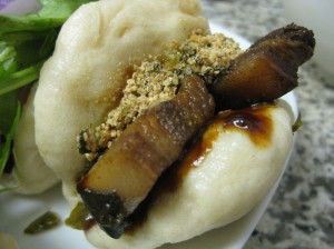 Taiwanese pork belly bun